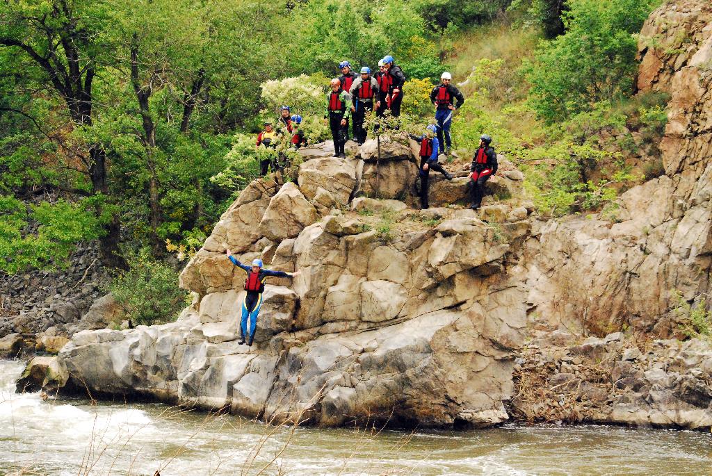 Тим билдинг rafting-struma-vtoro-spuskane-330.jpg
